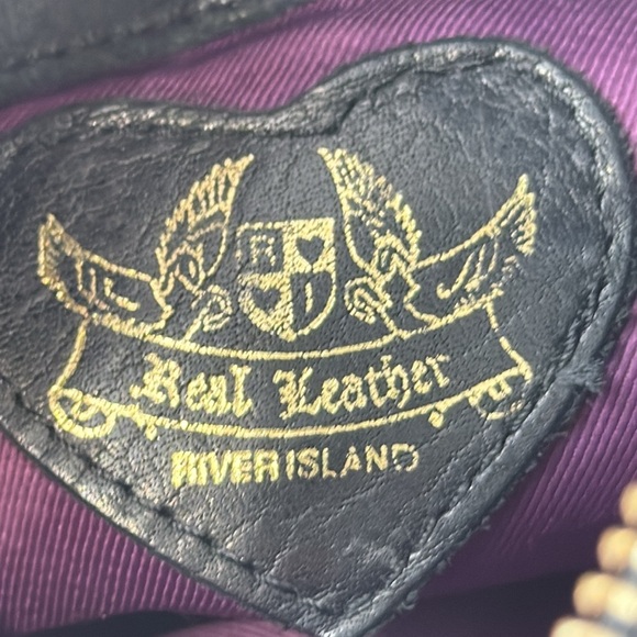 River Island black leather purse - purple crossbody strap - Picture 5 of 11